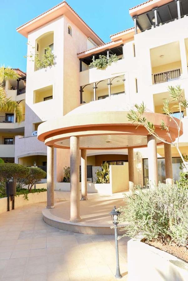 Queens Garden Walking Distance To The Beach Paphos Bagian luar foto
